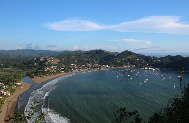 Playa de San Juan del Sur, punto de encuentro para los amantes del surf, del mar y de la fiesta.