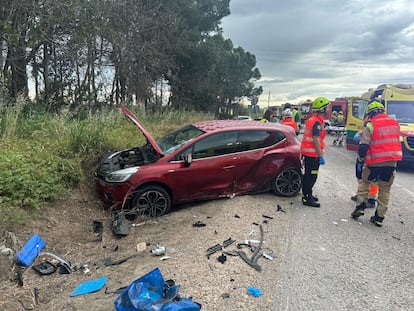 Vehículo implicado en el accidente ocurrido este sábado en la A-68 en Zaragoza.