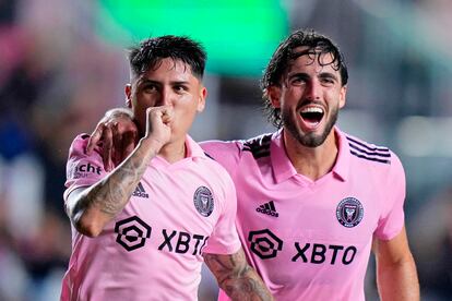 Inter Miami CF midfielder Facundo Farias (11) celebrates with forward Leonardo Campana (right) after scoring a goal against Sporting Kansas City during the second half at DRV PNK Stadium.