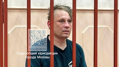 El periodista ruso Konstantín Gábov, durante su vista en el juzgado.