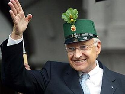 Stoiber, durante un acto público en Paderborn, el pasado 13 de julio.