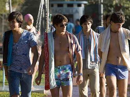 De izquierda a derecha, Mario Casas, Félix Gómez, Alberto Amarilla y Raúl Arévalo.