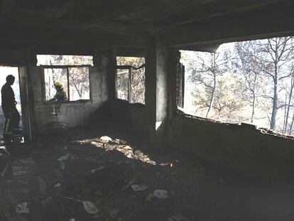 Un incendio obliga a desalojar a 150 personas en el Garraf