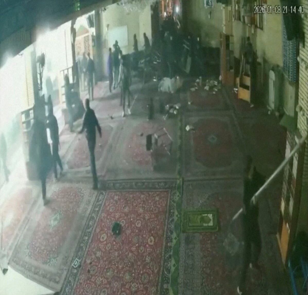 Estados Unidos impone medidas de presión sobre Irán mientras Trump se plantea acciones militares