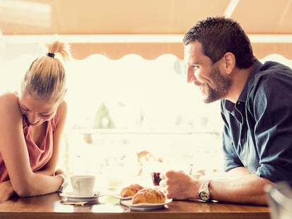 Decirle a tu pareja que tiene halitosis (o que no quieres ir a comer con sus padres) y salir indemne es posible