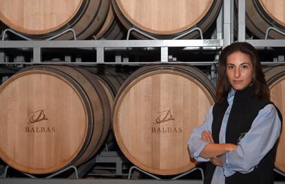 Patricia Balbás, codirectora de Bodegas Balbás, casa de vinos fundada en 1777, en la sede de la cava, en La Horra (Burgos), en octubre.