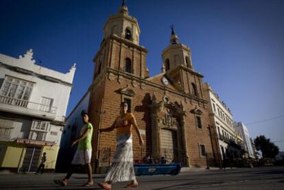 Fachada de la iglesia del Carmen de San Fernando, donde se instalaron las Cortes en 1813.