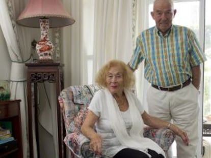 Julia Hilling y Peter Cosgrove, de 91 y 84 años, dos de los denunciantes.