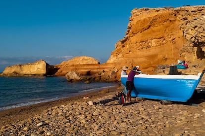 La costa de Saidia, junto a la ciudad de Nador, muy cerca ya de la frontera con Argelia, comienza a concentrar los nuevos centros turísticos de Marruecos, que incluyen campos de golf.