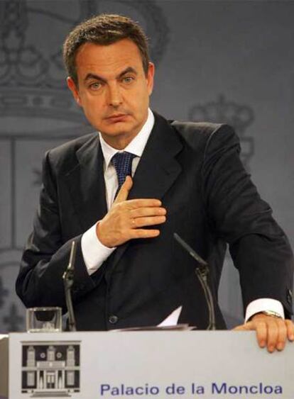 El presidente José Luis Rodríguez Zapatero, en la comparecencia.