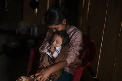 mujer de 18 años comunidad indígena en el Estado de Guerrero.