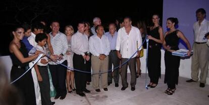 Inauguración del hotel El Encanto, en Acapulco.