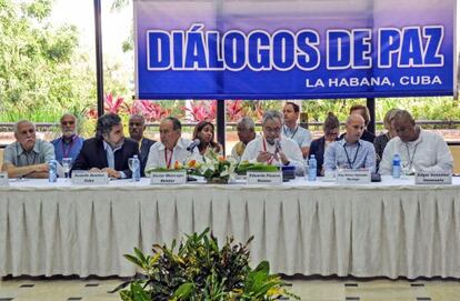 International mediators at the Havana peace talks.