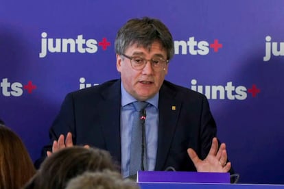 El expresidente de la Generalitat de Cataluña Carles Puigdemont interviene en las jornadas de trabajo de JxCat en Waterloo (Bélgica) el pasado miércoles.