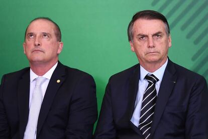 Ministro-chefe da Casa Civil, Onyx Lorenzoni, e o presidente Jair Bolsonaro no dia 2 de janeiro em Brasília.