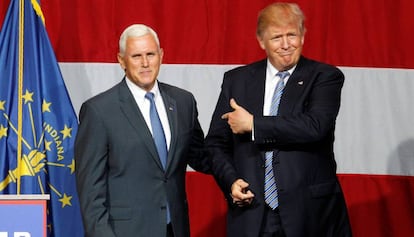 O governador de Indiana, Mike Pence, com Donald Trump, na última terça-feira.