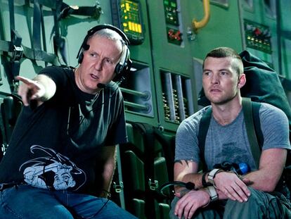 El realizador James Cameron en el set de rodaje de la películal 'Avatar'