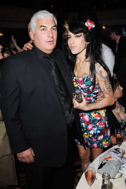 Amy Winehouse y su padre, Mitchell, en una imagen de mayo de 2008.