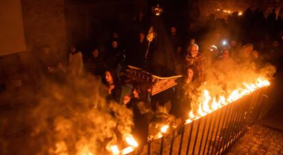 Procesión de Los Caracoles en O castro.