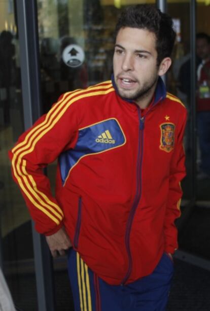 Alba, en el hotel de Espa&ntilde;a, tras su fichaje por el Bar&ccedil;a.