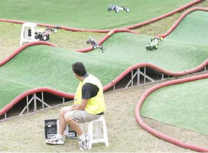 Entrenamientos del Campeonato de Europa de Automodelismo, ayer en Bilbao.