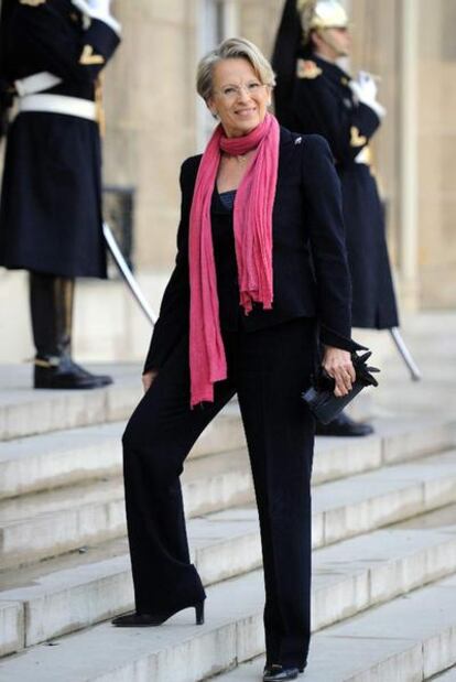 La ministra Michèlle Alliot-Marie, ayer en París.