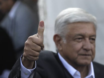 Andrés Manuel López Obrador após votar