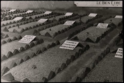 El área del Cementerio de Fuencarral donde se enterraron los brigadistas internacionales en una foto del archivo de la Biblioteca Digital Hispánica. Permanecieron allí hasta que el franquismo ordenó su exhumación en 1941. 
