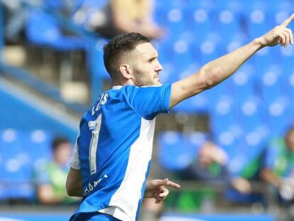 Lucas celebra un gol con el Deportivo.