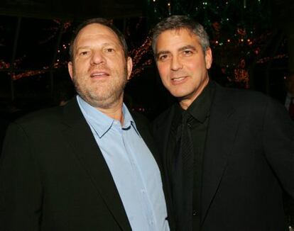 <p>Tras la publicación del artículo de <em>New Yorker</em> que ha sacado a la luz el escándalo Weinstein, el actor concedió una entrevista a <a href="https://www.thedailybeast.com/george-clooney-speaks-out-on-harvey-weinstein-its-disturbing-on-a-whole-lot-of-levels" target="_blank"><em>The Daily Beast</em></a> en la que aclaró que no conocía estos comportamientos del productor (con el que ha trabajado en varias películas) y los tachó de "indefendibles". Una reacción digna de aplauso que, sin embargo, se ha empañada después de que la actriz Vanesa Marquez lo haya acusado de hipócrita por haber contribuido a su "veto" tras acusar de acoso sexual a compañeros de reparto en la serie 'Urgencias' en los años noventa. Él también respondió rápidamente en esta ocasión: "No era ni guionista, ni productor ni director en 'Urgencias'. No tenía ningún poder de decisión sobre el reparto".  </p>