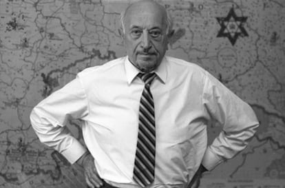 Simon Wiesenthal, el más famoso <i>cazador de nazis,</i> en 1990.