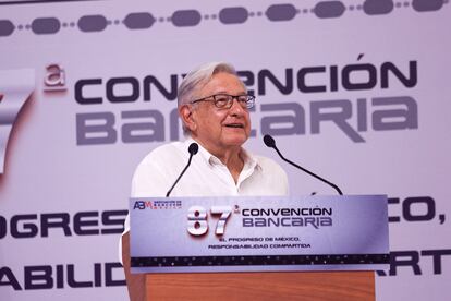 AMLO en la Convención Bancaria, en Acapulco