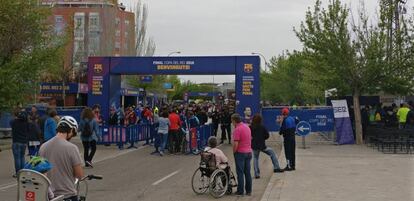 Entrada a la Fan Zone del Barcelona.