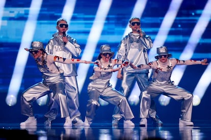VÆB, representante de Islandia interpreta el tema "ROA".