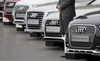 Vista de varios modelos de vehículos de la marca Audi durante el encuentro general de accionistas de la empresa celebrado en Neckarsulm, Alemania. EFE/Archivo