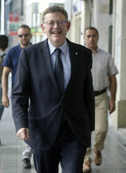 El Presidente de la Generalitat Valenciana, Ximo Puig, ayer, durante un acto de entrega de premios de la Asociaci&oacute;n Valenciana de Agricultores.