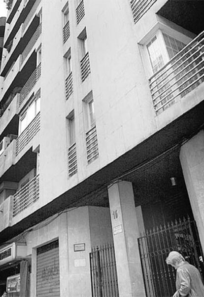 Edificio donde fueron halladas las dos mujeres muertas.