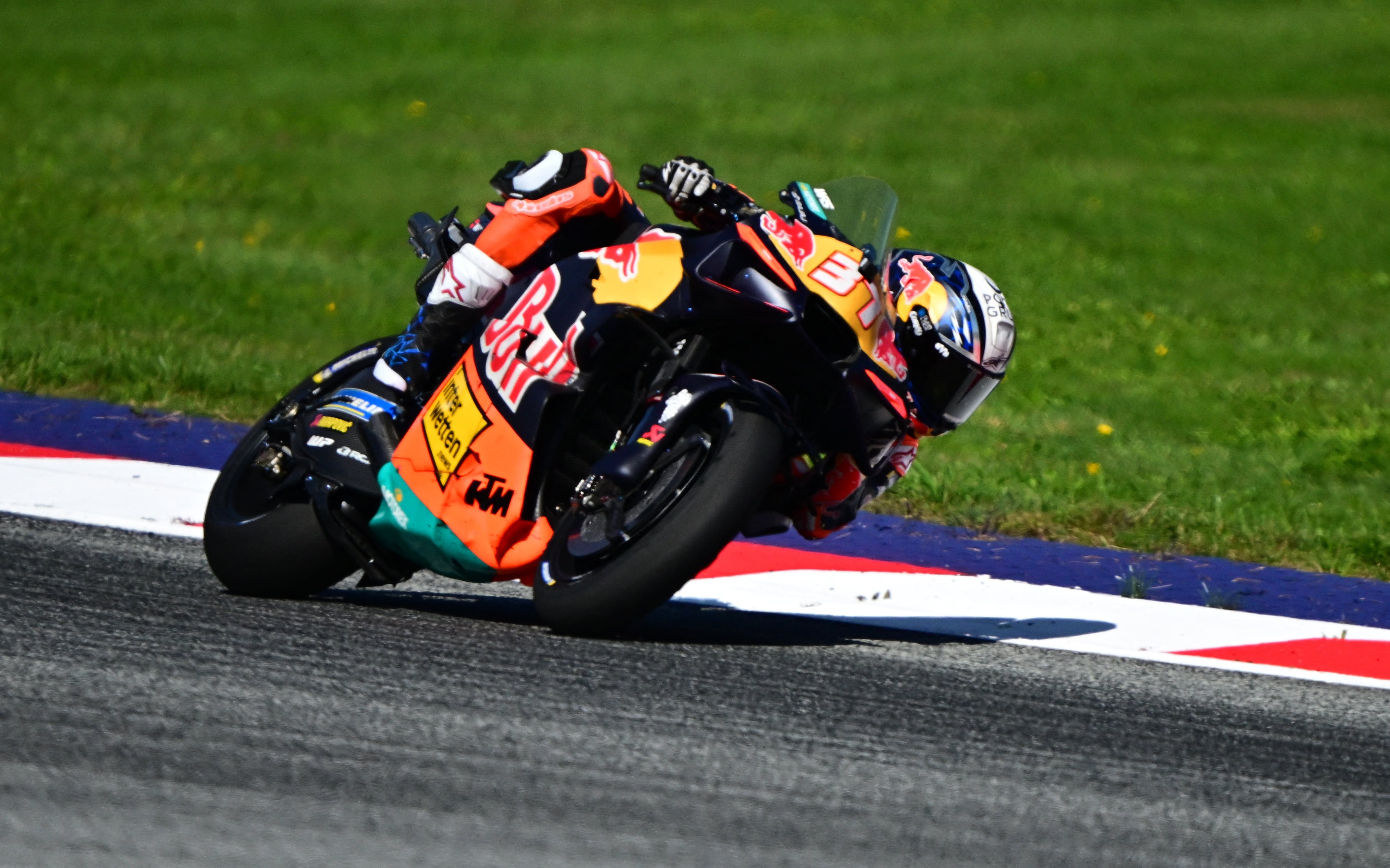 GP de Austria en directo | Pedro Acosta logra en Austria su primera victoria de domingo en MotoGP