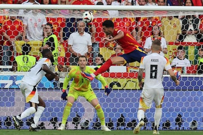 Mikel Merino marca el segundo gol de España que ha supuesto la victoria frente a Alemania y el paso a semifinales. 
