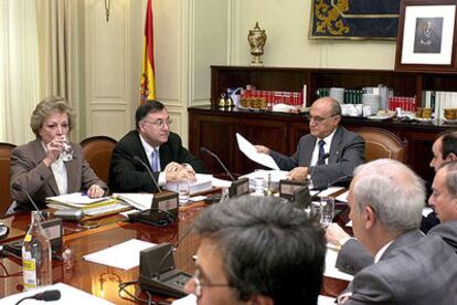 Una reunión del pleno del Consejo General del Poder Judicial, presidida por Francisco José Hernando.