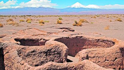 Ruinas del pueblo Aldea de Tulor, desierto de Atacama, norte de Chile, Sudamérica.