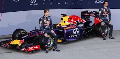 Vettel y Ricciardo posan junto al nuevo Red Bull.