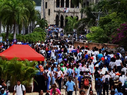 Visitantes de la Feria del Libro de Santo Domingo de 2019.