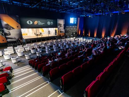 La sede del Mundial en la Expo Universal de Dubái, con el escenario acristalado e insonorizado al fondo