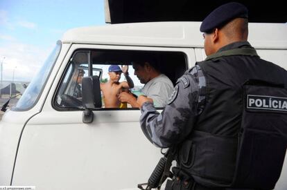 Operação anti-drogas no Rio, em 2014.