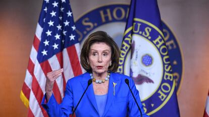 Nancy Pelosi durante a entrevista coletiva desta terça-feira no Capitólio.