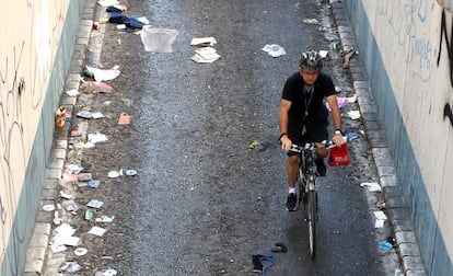 Garbage on the streets of Madrid.