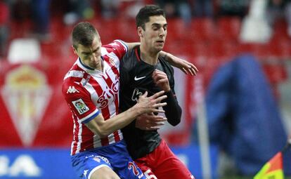 Vranjes y Sabin Merino durante el partido. 