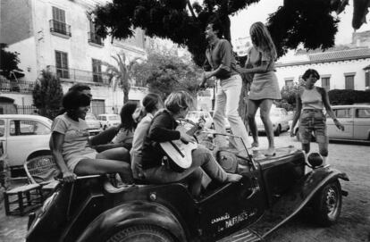 1962, La chispa de la vida en Cadaqués. Costa Brava.