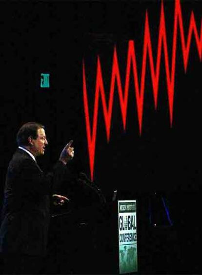 Al Gore, ex vicepresidente de Estados Unidos, diserta sobre el cambio climático.